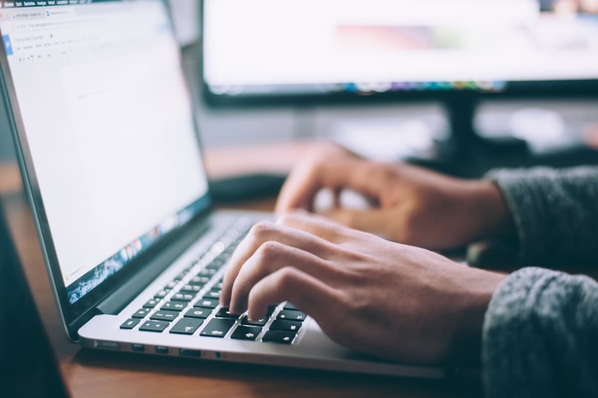 Which Is the Best Site to Create a Resume in 2025?